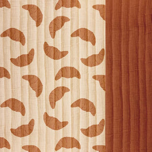 Printed Quilted Double Gauze Croissant Nude / Toffee